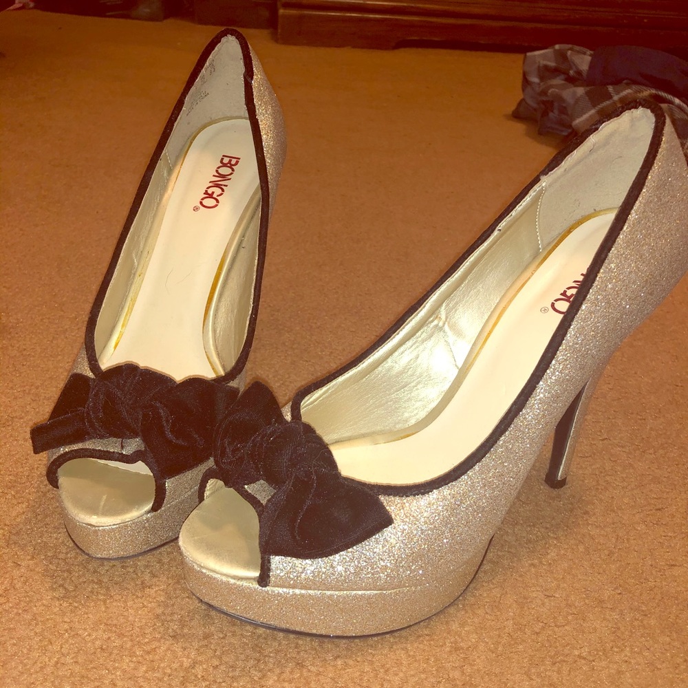 Gold sparkly peep toe heels
